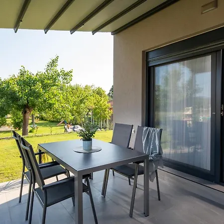 Morfo Luxury Living Szikiá